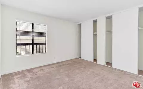 15207 Magnolia Blvd #209, Los Angeles, CA 91403