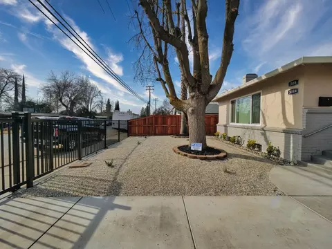 308 6th St #B, Roseville, CA 95678