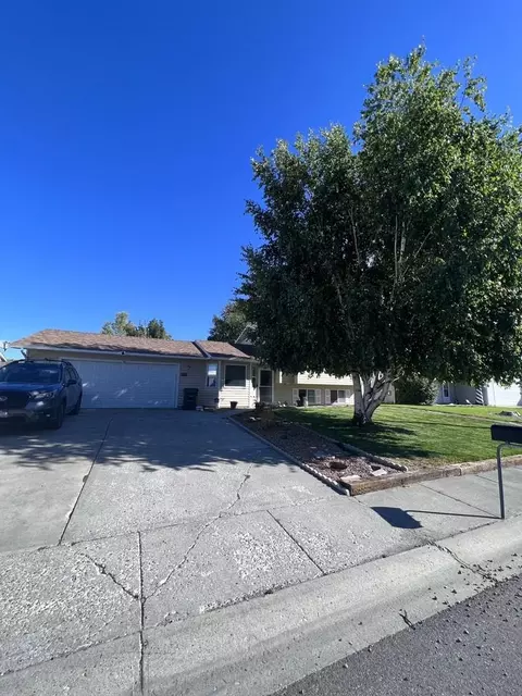 841 Wildrose Ln #NA, Blackfoot, ID 83221