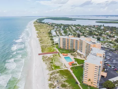 880 Mandalay Ave #C1203, Clearwater, FL 33767