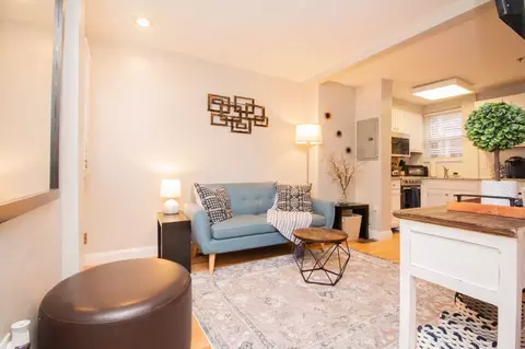 25 Jay St # A, Cambridge, MA 02139