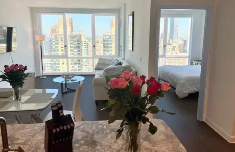 408 W 58th St #1461698P, New York, NY 10019