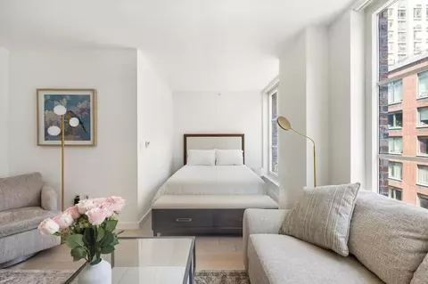 500 W 50th St #1461702P, New York, NY 10019
