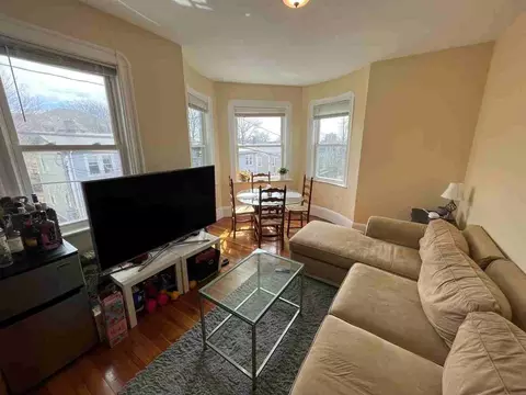 50 Lowell St #2, Somerville, MA 02143