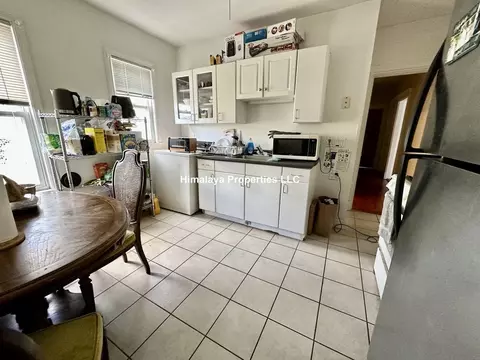 64 Conwell Ave #3, Somerville, MA 02144