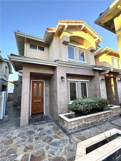 88 N Roosevelt Ave, Pasadena, CA 91107