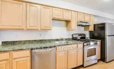 729 10th St NE, Washington, DC 20002 photo 5