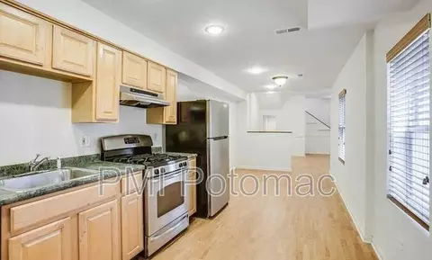 729 10th St NE, Washington, DC 20002 photo 6