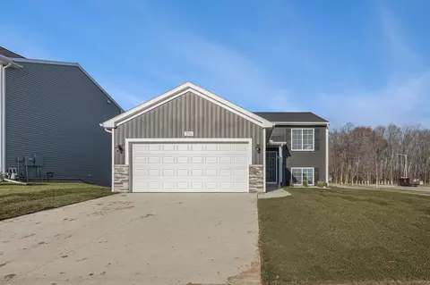 104 Iris Ct, Michigan City, IN 46360