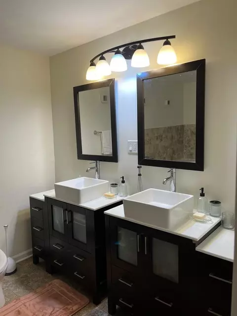 533 Leon St #1, Indianapolis, IN 46204