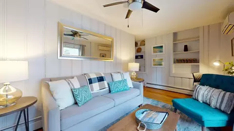 282 Washington St #1238107P, Brookline, MA 02445