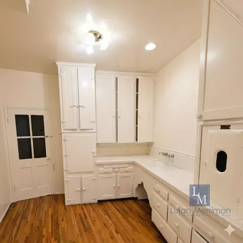 2075 E 3rd St #M, Long Beach, CA 90814 photo 8