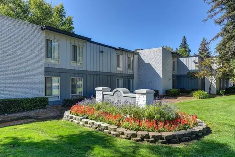 6205 Riverside Blvd, Sacramento, CA 95831