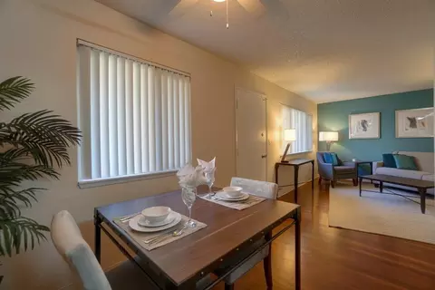 6205 Riverside Blvd, Sacramento, CA 95831