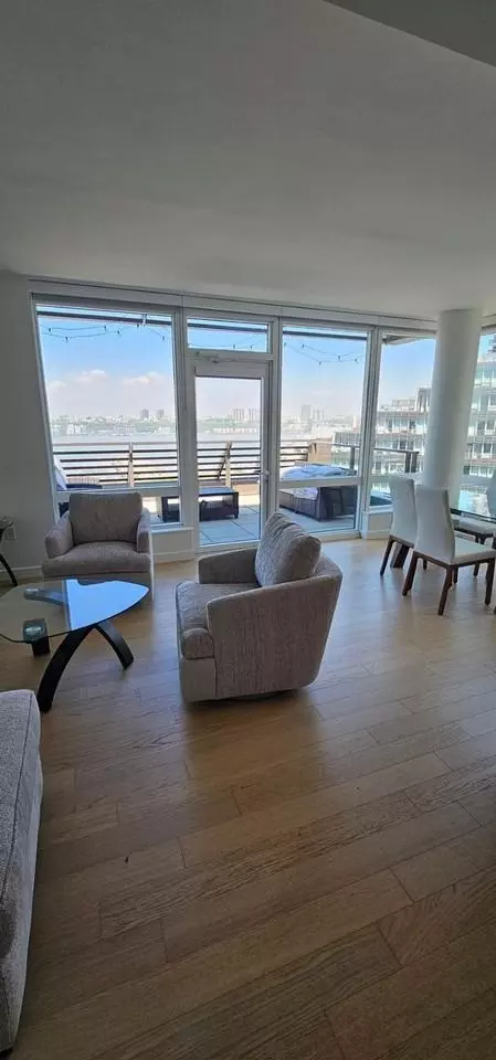 646 11th Ave #1461705P, New York, NY 10036