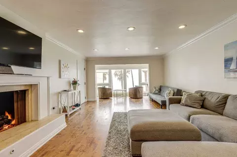 1039 Coast Blvd #1386060P, San Diego, CA 92037