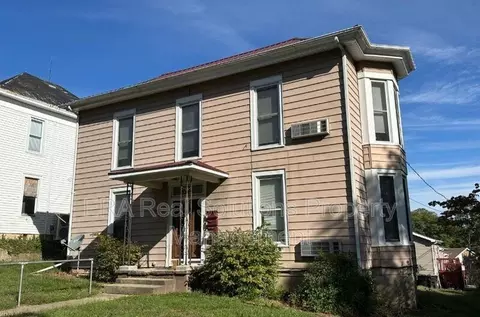 152 Willow St #1, Hillsboro, OH 45133