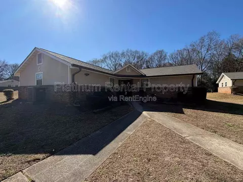 1502 Waverly Way #C2, Monroe, GA 30656