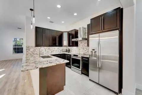406 NW 25th Ave, Boynton Beach, FL 33426
