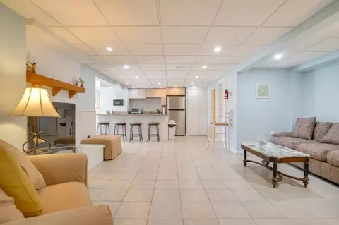 89 Sunset Cir #1386128P, Mashpee, MA 02649