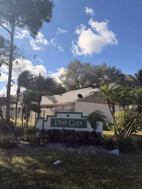5025 Pine Abbey Dr S, West Palm Beach, FL 33415