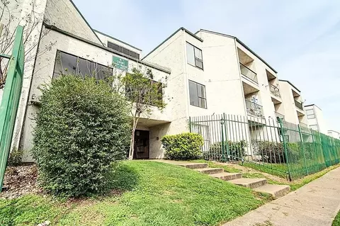 2818 S Bartell Dr, Houston, TX 77054