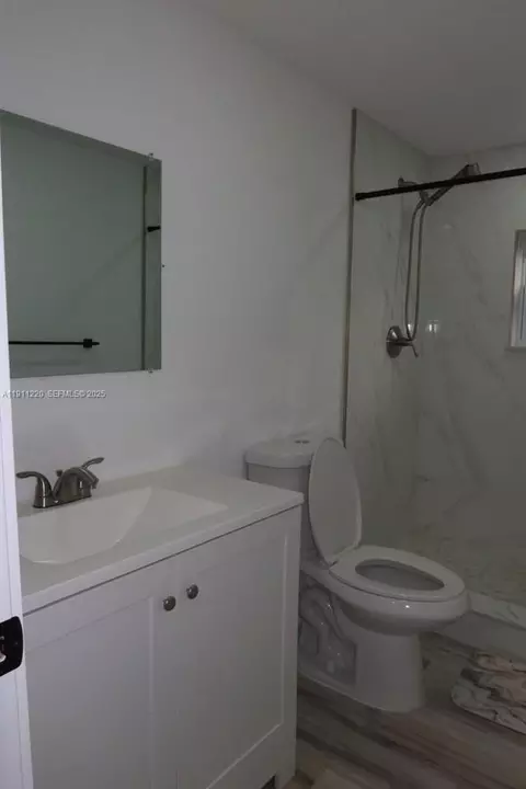 1062 NW 25th St # 0, Miami, FL 33127