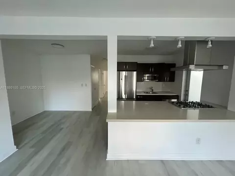 7430 Carlyle Ave # 2, Miami Beach, FL 33141
