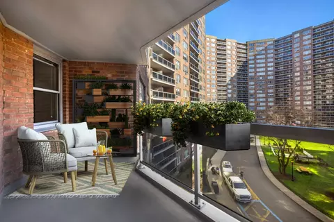 104-60 Queens Blvd #4A, New York, NY 11375