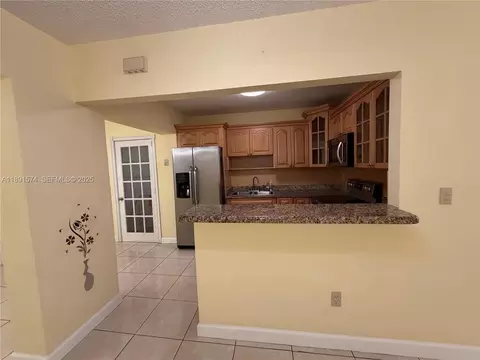 255 SW 60th Ave, Miami, FL 33144