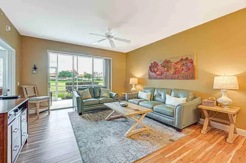 3973 Bishopwood Ct E #1307182P, Naples, FL 34114