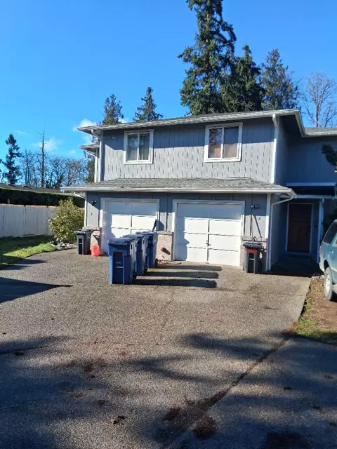 1345 Beach Ave #B, Marysville, WA 98270