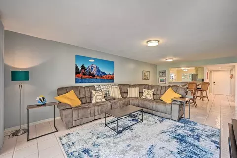 320 Horse Creek Dr #1306956P, Naples, FL 34110