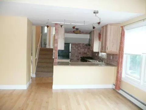 62 Lakeview Ter #C, Burlington, VT 05401