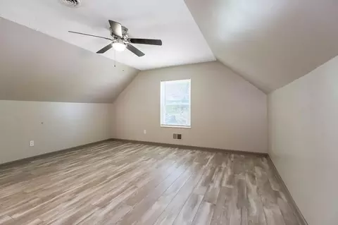 411 E Gudgell Ave, Independence, MO 64055 photo 5