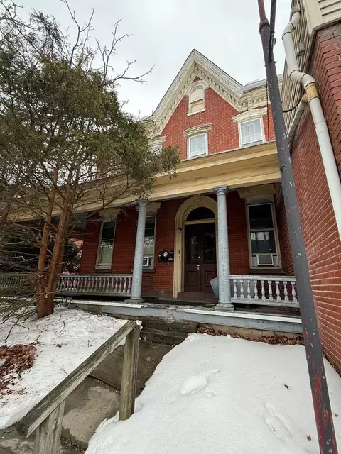 216 Main St, East Greenville, PA 18041