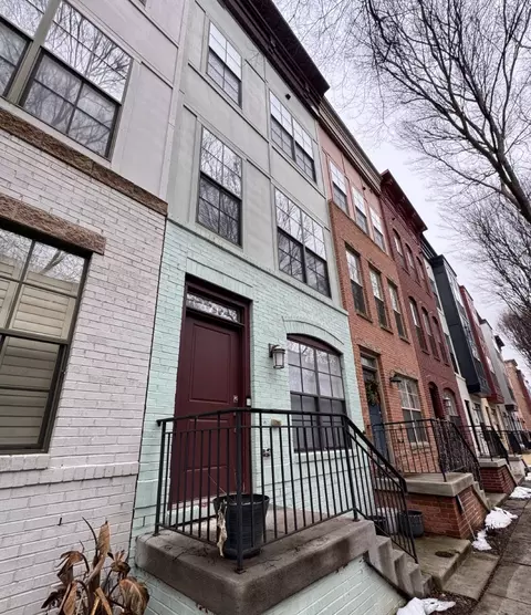 5712 45th Ave #5712, Hyattsville, MD 20781