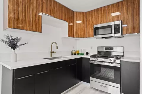 920 Everett St #5, Los Angeles, CA 90026