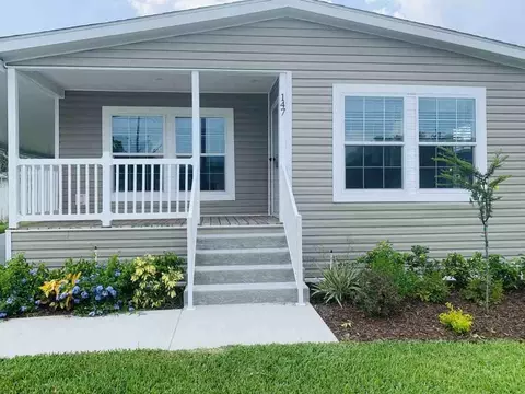147 Woodland Dr, Leesburg, FL 34788