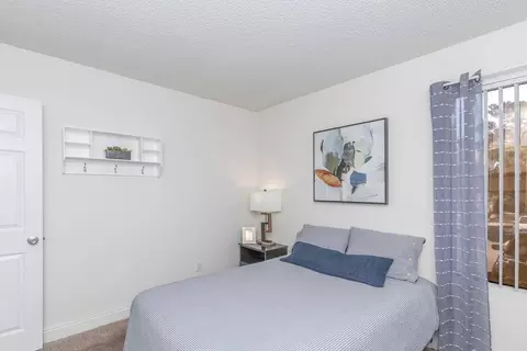3200 Arville St, Las Vegas, NV 89102