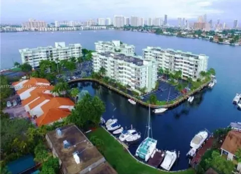 16558 NE 26th Pl # 4J, North Miami Beach, FL 33160