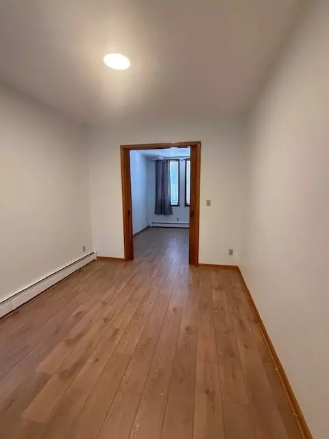 52 Jefferson St #1R, Newark, NJ 07105