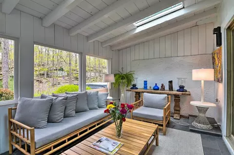 28 Holiday Dr #1300133P, Woodstock, NY 12498