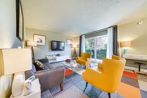 1425 S Puget Dr #1386199P, Renton, WA 98055
