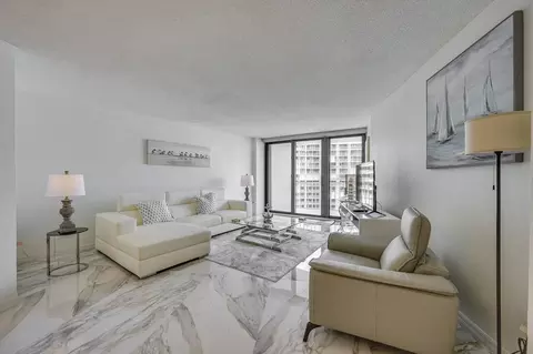 320 Seaview Ct #1385822P, Marco Island, FL 34145