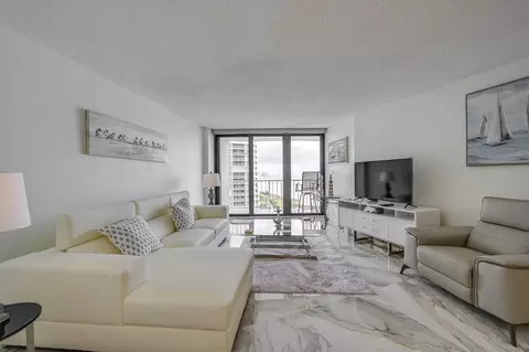 320 Seaview Ct #1385822P, Marco Island, FL 34145