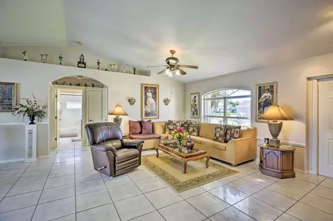 421 SE 4th Pl #1385807P, Cape Coral, FL 33990