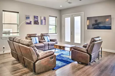 6403 Bowling Green St #1385674P, Houston, TX 77021