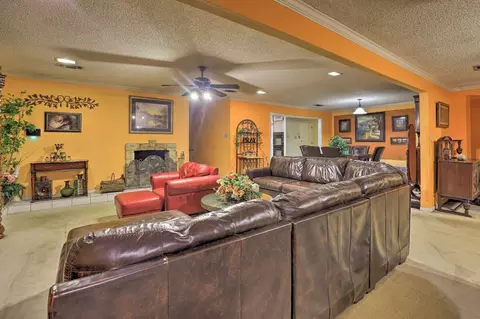 2109 Woodside Dr #1386258P, Arlington, TX 76013