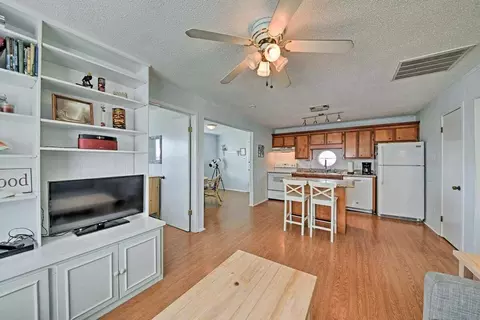 23115 Camino St #1385603P, Galveston, TX 77554